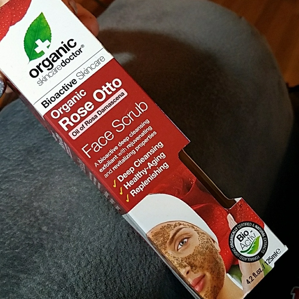 NIB Organic Rose Otto Face Scrub